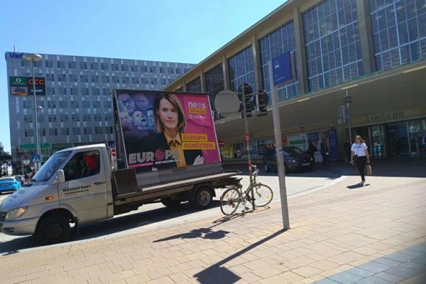 Kartnigs_Kartnig_Werbeprofi_Aussenwerbung_Postercar02