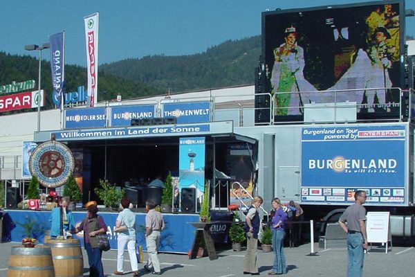 kartnigs_werbeprofi_show-truck2
